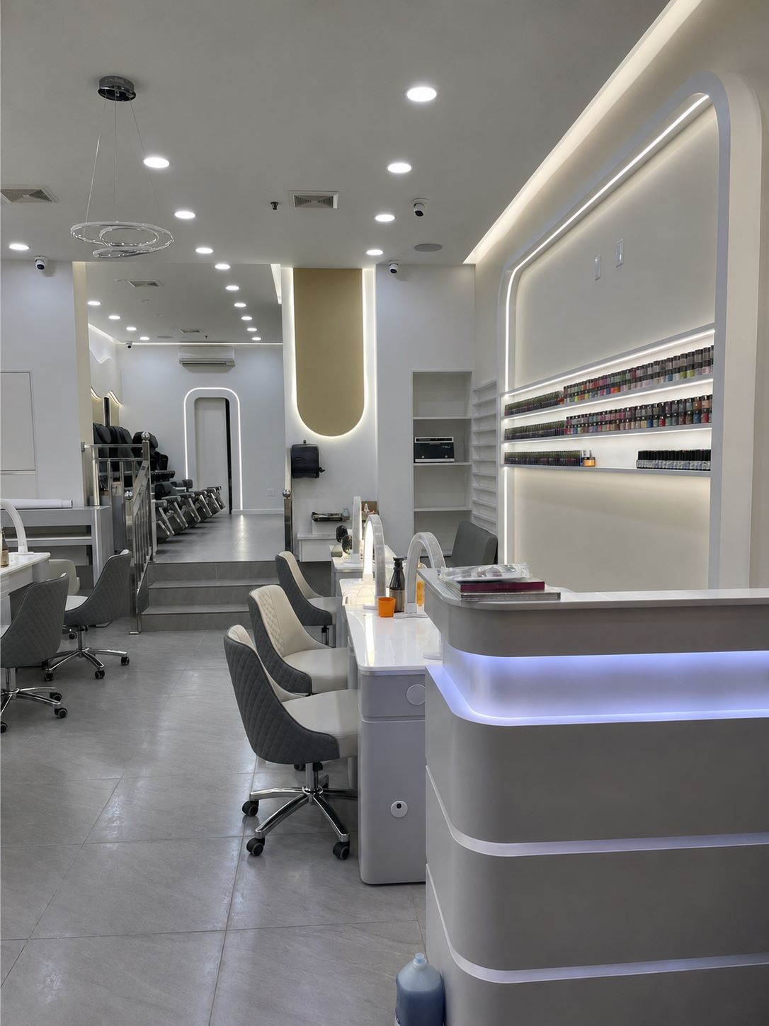 Tip Top Nail Spa gallery image